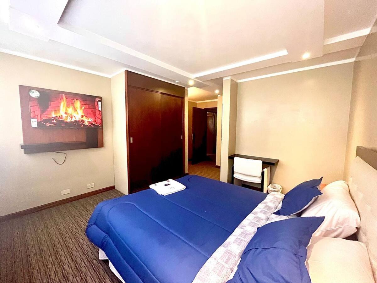 1420 Lujosa Habitacion - Hotel Akros Quito Exterior foto